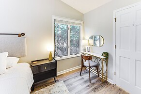 Pinehurst Home: Fire Pit, BBQ + Golf Course View!