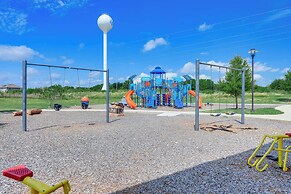 Large Fenced Yard: Family-friendly Kyle Home