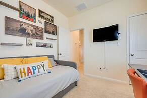 Large Fenced Yard: Family-friendly Kyle Home