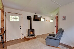 9 Mi to Worlds End State Park: Cabin in Hillsgrove