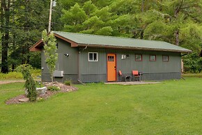 Community Rec Center: Outdoor Haven in Hillsgrove!