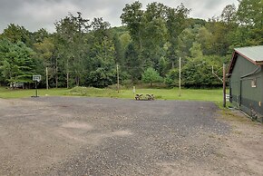 Community Rec Center: Outdoor Haven in Hillsgrove!