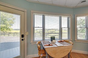 4 Mi to German Village: Studio w/ Hot Tub!