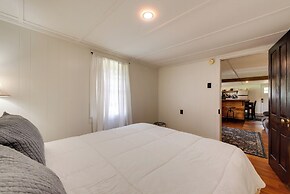 Hillsgrove Cabin w/ Private Hot Tub!