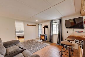 Hillsgrove Cabin w/ Private Hot Tub!