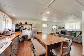 Hillsgrove Cabin w/ Private Hot Tub!