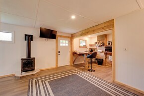 Pet-friendly Hillsgrove Cabin w/ Community Perks!