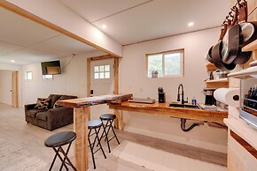 Hillsgrove Cabin w/ Community Perks: Pets Welcome!