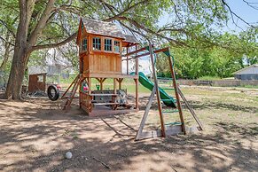 Family-friendly Albuquerque Home Near Rio Grande!
