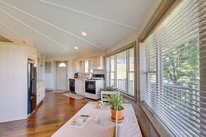 Millersburg Getaway w/ Amish Country Views!