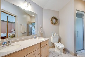 Millersburg Getaway w/ Amish Country Views!