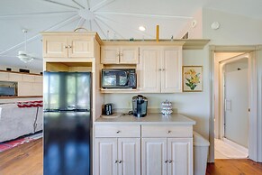 Millersburg Getaway w/ Amish Country Views!