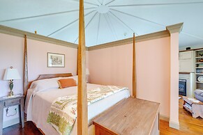 Millersburg Getaway w/ Amish Country Views!