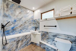 Pet-friendly Cabin w/ Grill in Hillsgrove