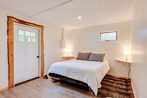 Pet-friendly Cabin w/ Grill in Hillsgrove
