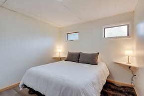 Pet-friendly Cabin w/ Grill in Hillsgrove
