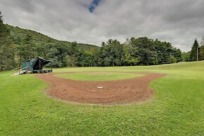 Pet-friendly Cabin w/ Grill in Hillsgrove