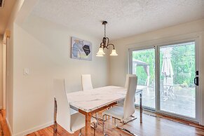 Milwaukie Home w/ Outdoor Dining Space