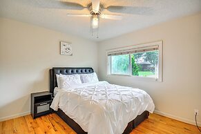 Milwaukie Home w/ Outdoor Dining Space