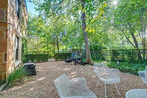 ~ 4 Mi to Downtown: Historic Austin Apartment