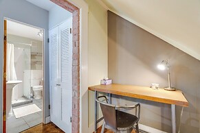 ~ 4 Mi to Downtown: Historic Austin Apartment