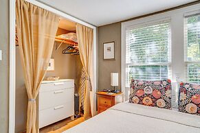 4 Mi to Dtwn: Pet-friendly Austin Studio