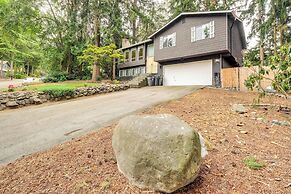Bremerton Home w/ Fire Pit Near Parks & Museums