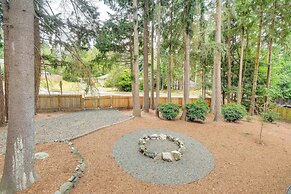 Bremerton Home w/ Fire Pit Near Parks & Museums