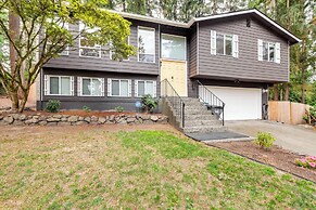 Bremerton Home w/ Fire Pit Near Parks & Museums
