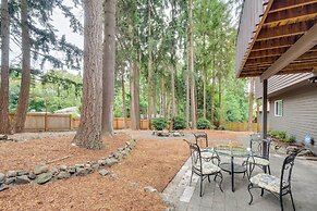Bremerton Home w/ Fire Pit Near Parks & Museums