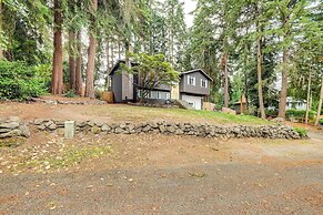 Bremerton Home w/ Fire Pit Near Parks & Museums