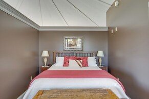 Panoramic Views: Hillside Millersburg Studio