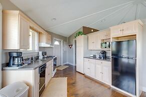 Panoramic Views: Hillside Millersburg Studio