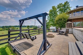 Amish Country Getaway w/ Pastoral Views!