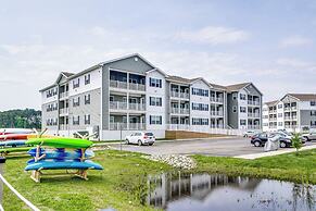 Bayfront Condo w/ Pool Access, Near Rehoboth Beach