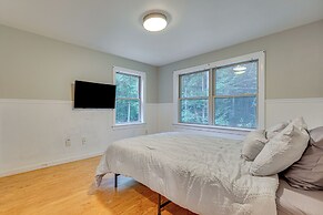 Cabin w/ Beach Access in Brant Lake: Dogs Welcome!