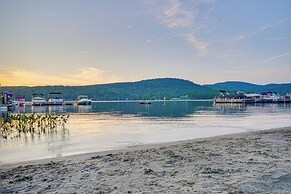 Cabin w/ Beach Access in Brant Lake: Dogs Welcome!