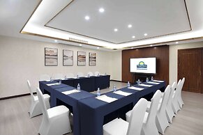 Days Inn by Wyndham Chongqing Jiulongpo