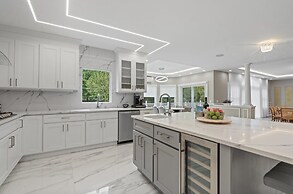 The President Mansion Luxurious 7br Family Retreat 7 Bedroom Home by R