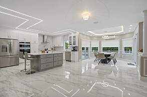 The President Mansion Luxurious 7br Family Retreat 7 Bedroom Home by R