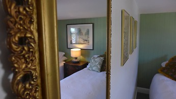 Royal Oak Retreat Near Lewes, Stunning Whole Flat