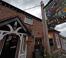 Royal Oak Retreat Near Lewes, Stunning Whole Flat