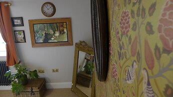 Royal Oak Retreat Near Lewes, Stunning Whole Flat