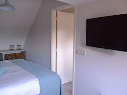 Zeeschelp Comfortable Holiday Residence