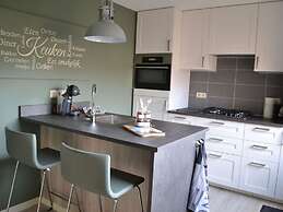 Zeeschelp Comfortable Holiday Residence