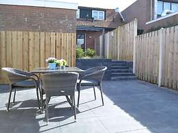 Zeeschelp Comfortable Holiday Residence