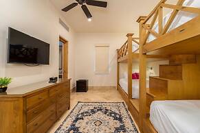 4BD Diamante Spacious Patio and Private Pool