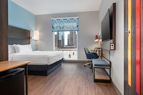 Tru by Hilton Houston Downtown Convention Center