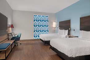 Tru by Hilton Houston Downtown Convention Center