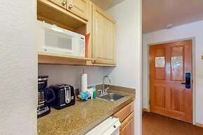 Studio Condo at Gateway Lodge in Keystone
